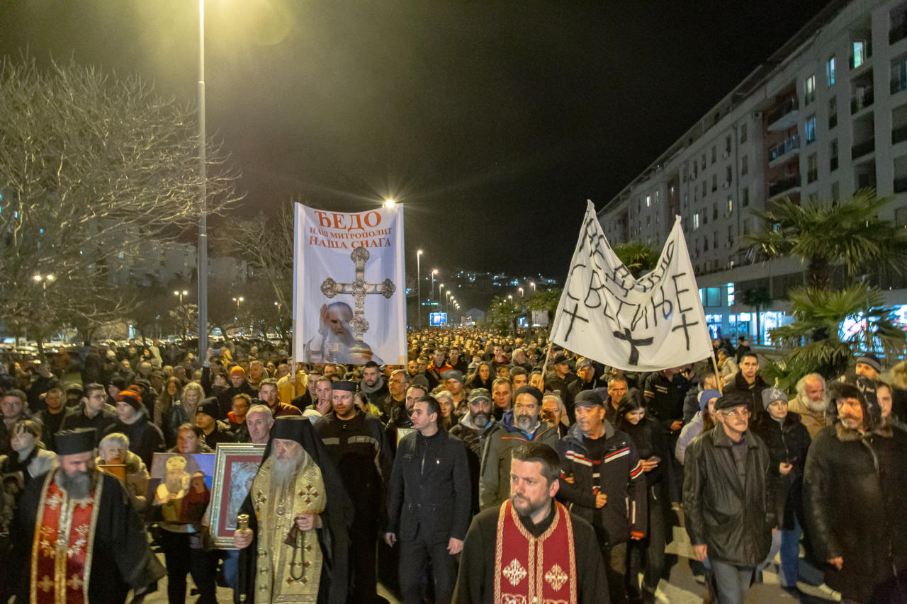 Protojerej-stavrofor Gojko Perović: Neka se zna kako mala Crna Gora brani velike svetinje