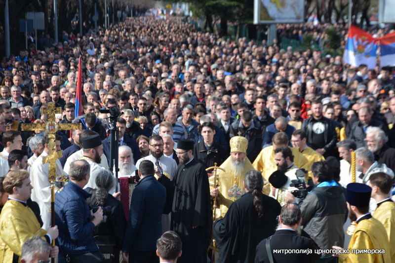 Митрополија: У Светосимеоновској литији у Подгорици око 100 000 вјерника