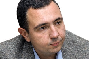 Драгомир Анђелковић: Профитирање на туђој несрећи