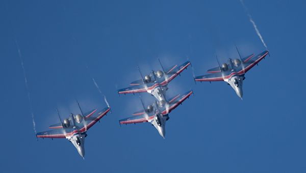 „Руски витезови“ извели нову акробатску фигуру