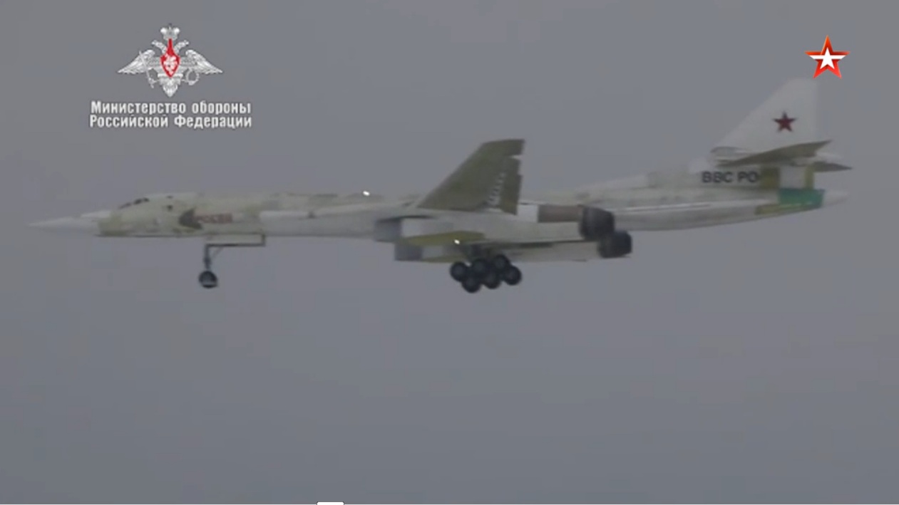 Први лет модернизованог стратешког бомбардера Ту-160М