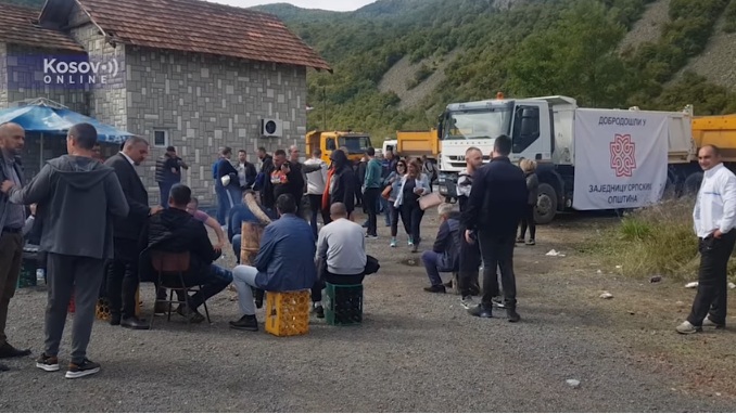 Трећи дан акција власти у Приштини – саобраћај у прекиду на Јарињу и Брњаку, нема инцидената између Срба и Росу