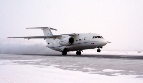 Ан-148 спреман за ванредно слетање у Петербургу