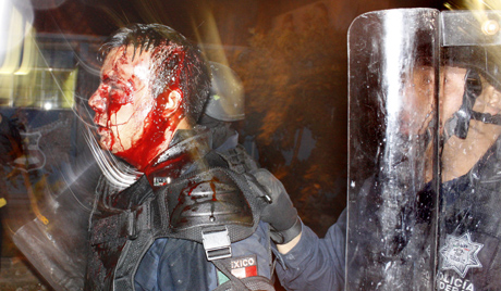 Inauguraciju predsednika Meksika pratili sukobi demonstranata i policije