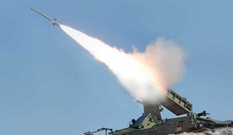 На обали Северне Кореје и даље постављене балистичке ракете