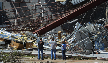 Poznati lovac na tornado poginuo od udara stihije