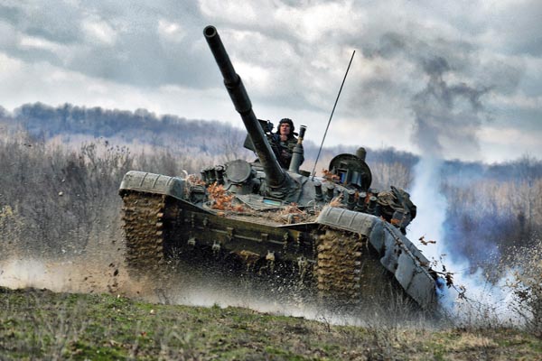 Тенк Т-72 пуни 40 година