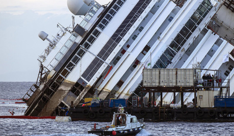 Завршено подизање крузера Costa Concordia