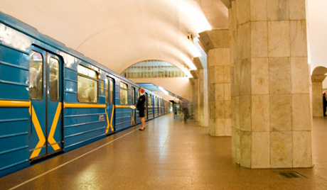 У Кијеву евакуисане три метро станице