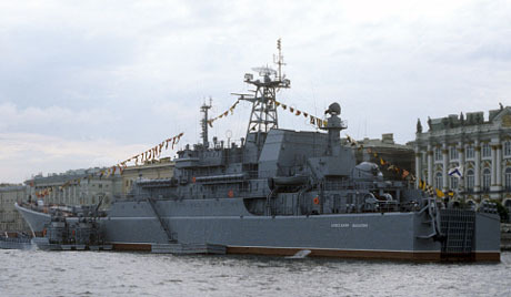 Руски војни брод посетио шпанску луку
