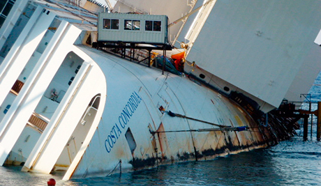 Преминуо ронилац у олупини крузера Costa Concordia