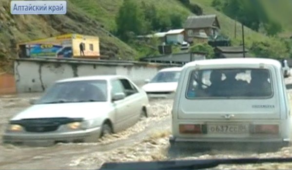 Сибир: Због поплава евакуисано више од 7.000 људи