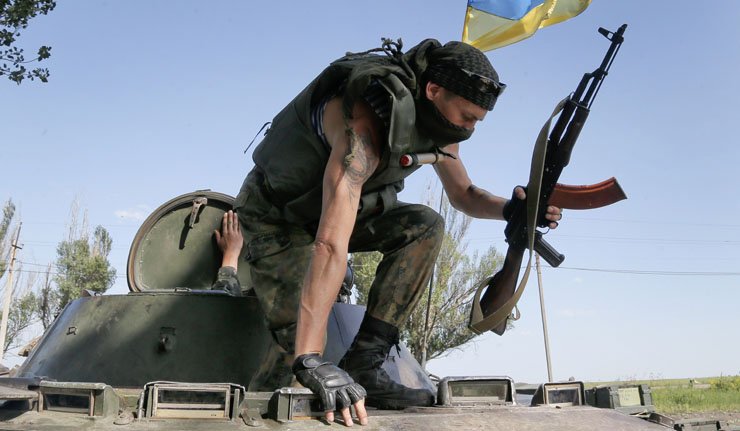 Украјинска војска наставља артиљеријски напад на Славјанск