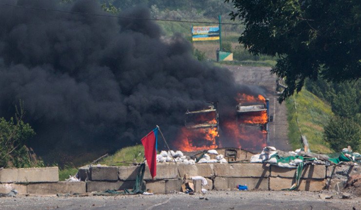 Кијевске снаге користе авијацију и тешка оклопна возила код Доњецка