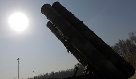 На полигон Ашулук пребацују се раткетни системи за војне вежбе