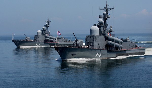 Армија РФ код границе приметила јапанску подморницу