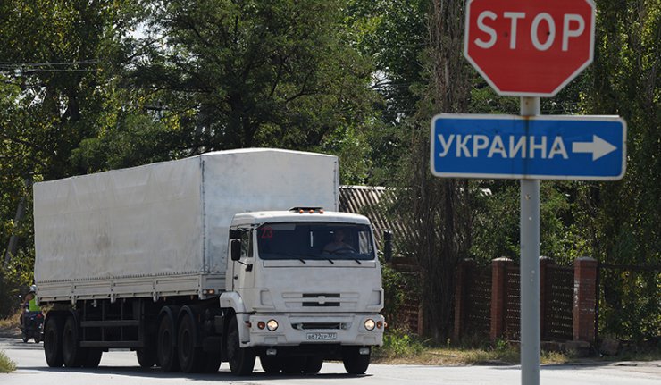 Први камиони из хуманитарног конвоја РФ стигли у Луганск