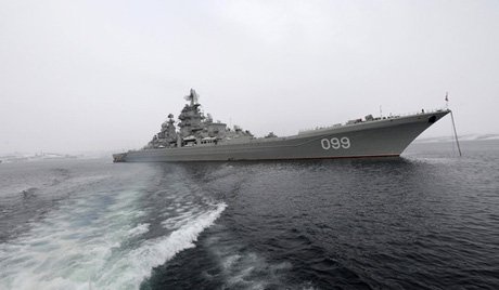 Војни бродови и подморнице Северне флоте на војној вежби у Баренцовом мору