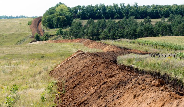 Зид на граници Украјине са РФ биће изграђен за 4 године