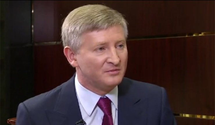Фонд Ахметова престао да дели хуманитарну помоћ због ситуације у Доњецку