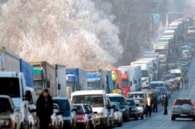 Становници Мариупоља беже од ратних дејстава у Русију