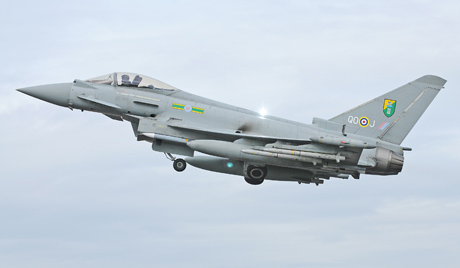 Libijski pobunjenici pozdravljeni od NATO aviona
