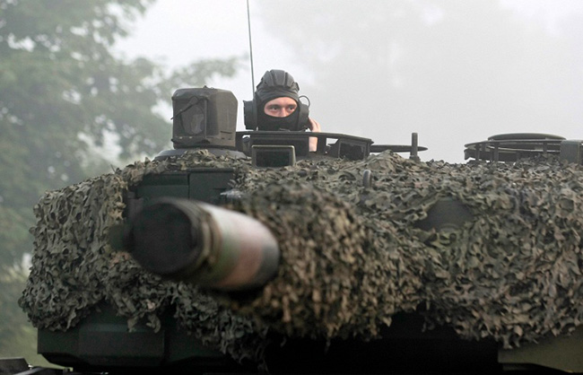 МО РФ: НАТО уз границе Русије изводи 150 војних вежби годишње
