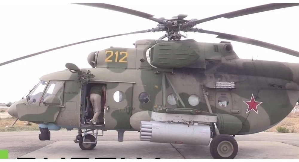 Јуришни хеликоптери патролирају над руском базом у Сирији