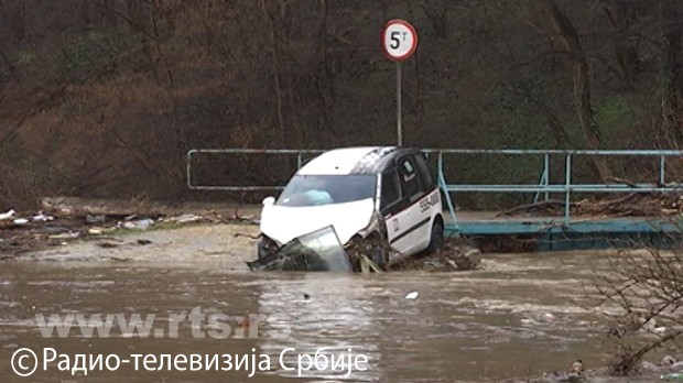 У Чачку и Лучанима проглашена ванредна ситуација
