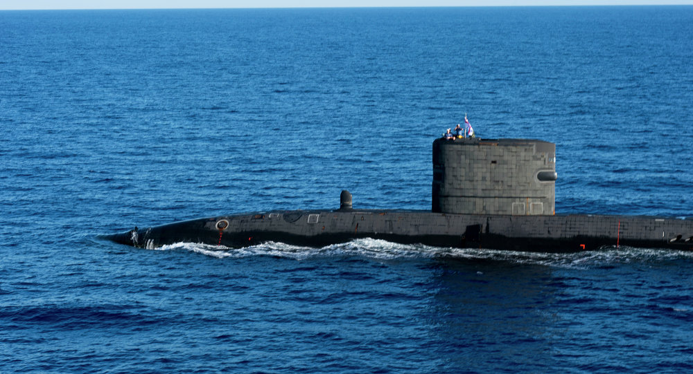 Велика Британија враћа подморнице на Арктик