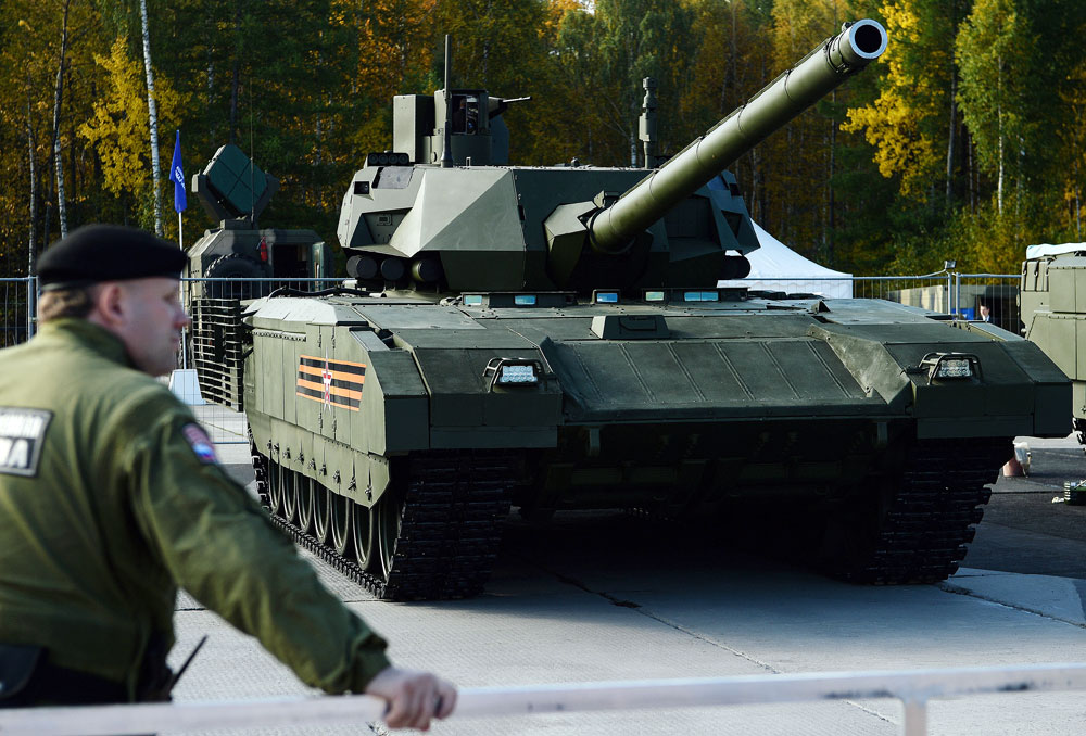 Први видео-снимак унутрашњости тенка Т-14 „Армата”