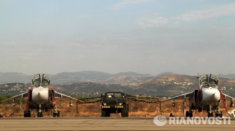 Руска авијација уништила објекте за нелегалну производњу нафте код Раке Опширније: http://rs.sputniknews.com/rusija/20160531/1106114177/rusija-sirija-bombardovanje-daes.html#ixzz4AJxzLlav