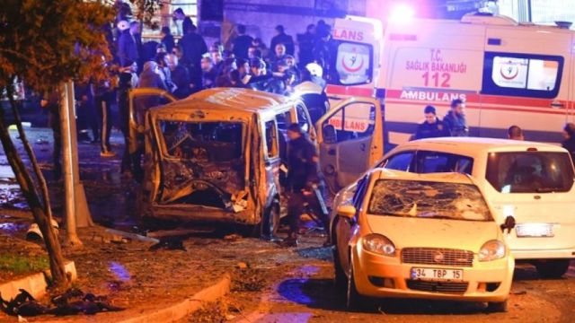 У терористичком нападу у Истанбулу погинуло 38 особа