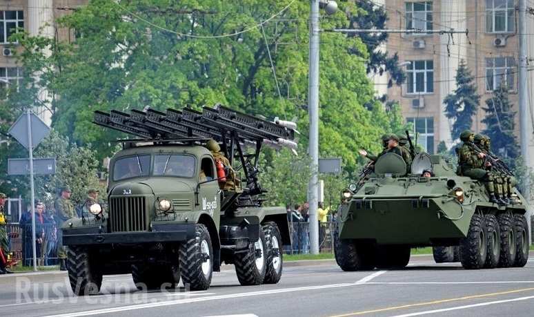 Парада победе у Доњецку - УЖИВО
