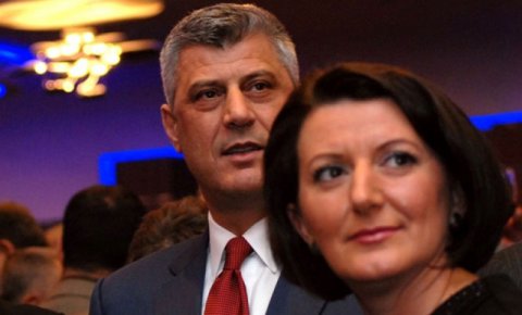 Њузфронт: Јахјага још није стигла у Београд, «А ка’ће не знамо“