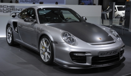 Преминуо творац култног Porsche 911