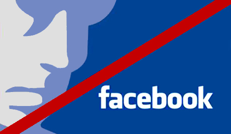 Французи протестују против забране голотиње на Facebook-у