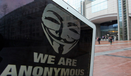 Хакери Anonymous шпијунирали америчку владу