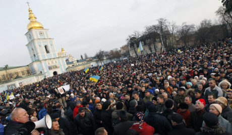 Наставља се митинг на Михајловском тргу у Кијеву