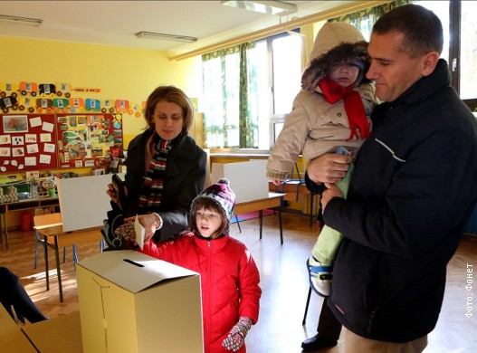 Хрватска изгласала забрану геј бракова