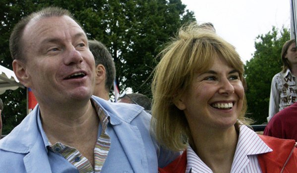 Женска срећа: наћи и сакрити...