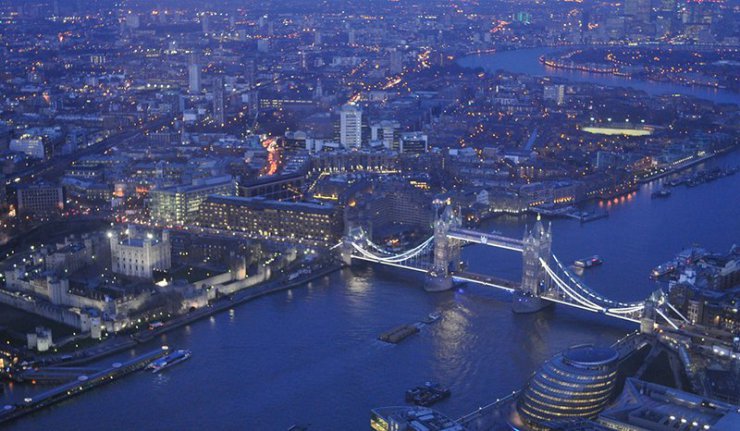 Индусе из Белгије и Велике Британије возе у контејнерима