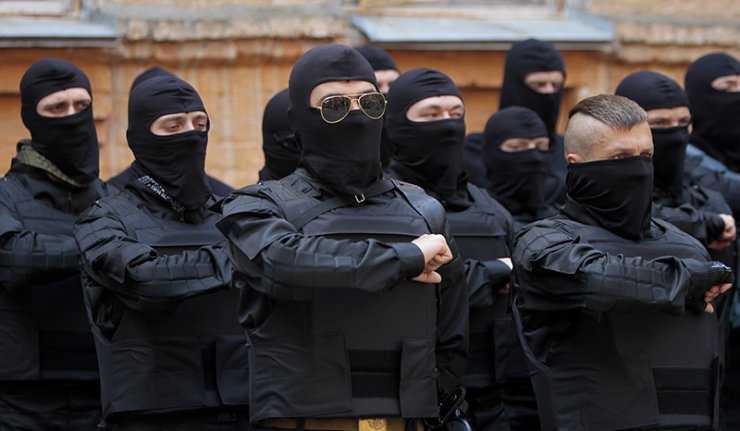 Екстремисти Десног сектора упали у храм на западу Украјине