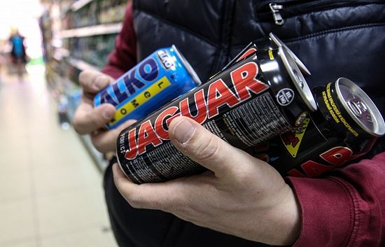 Московска Дума одобрила забрану продаје алкохолних енергетских пића у Москви
