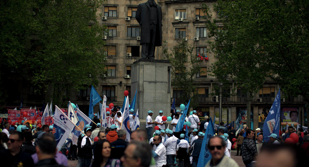 Први мај 2015 — повратак радничке класе у робовласништво