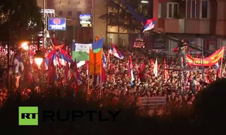 УЖИВО: Митинг подршке власти у Македонији
