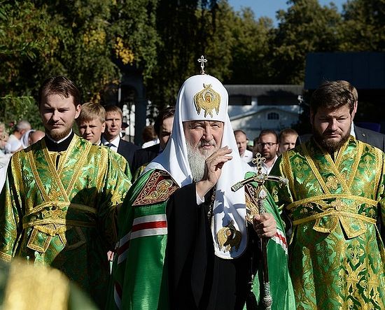 Патријарх Кирил ће служити молебан на извору Дњепра
