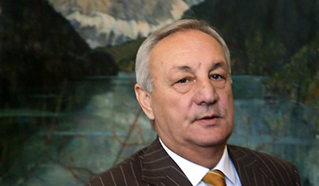 Председник Абхазије Сергеј Багапш ће бити сахрањен у његовом родном месту селу Џегерда