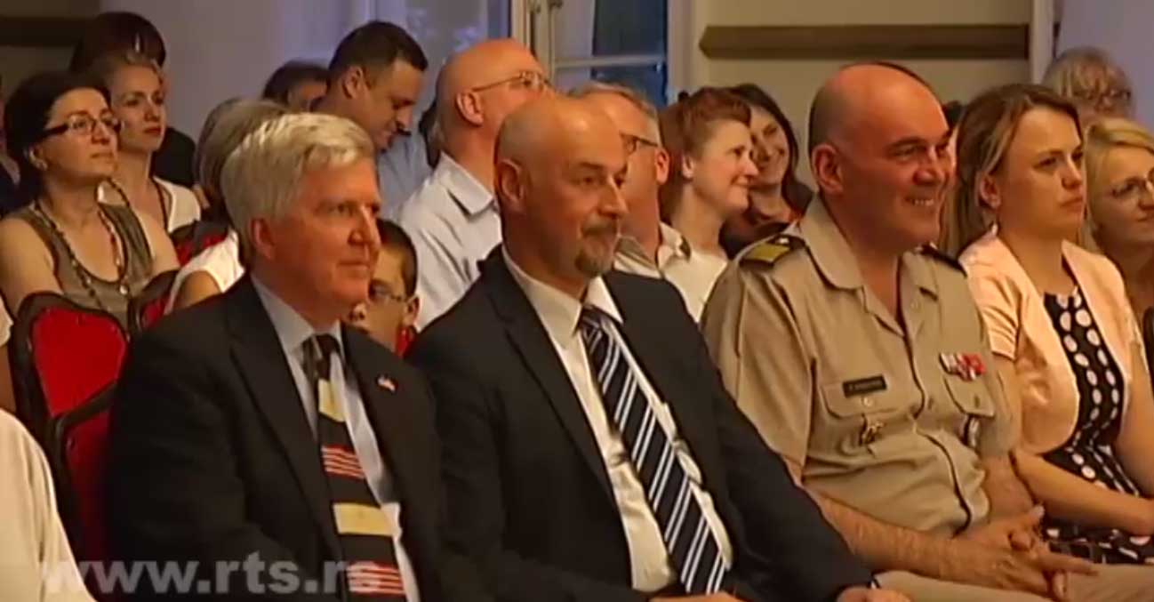 U jednoj sali zajednički koncert, u drugoj izložba „Agresija NATO 1999 – Da se ne zaboravi”