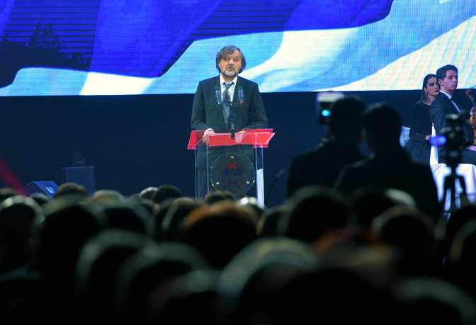 Kusturica: Voleo bih da imam atomsku bombu, pa da zaustavim „priču“ koja od Srba pravi zločince